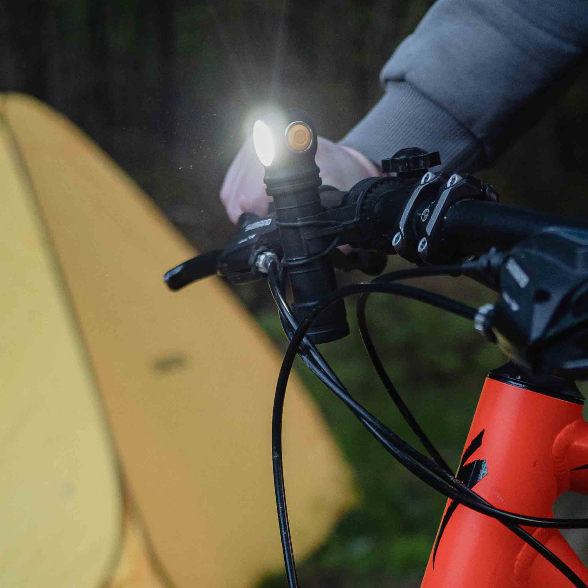 Налобный LED фонарь Armytek Wizard C2 Pro Max Warm | Armytek.by